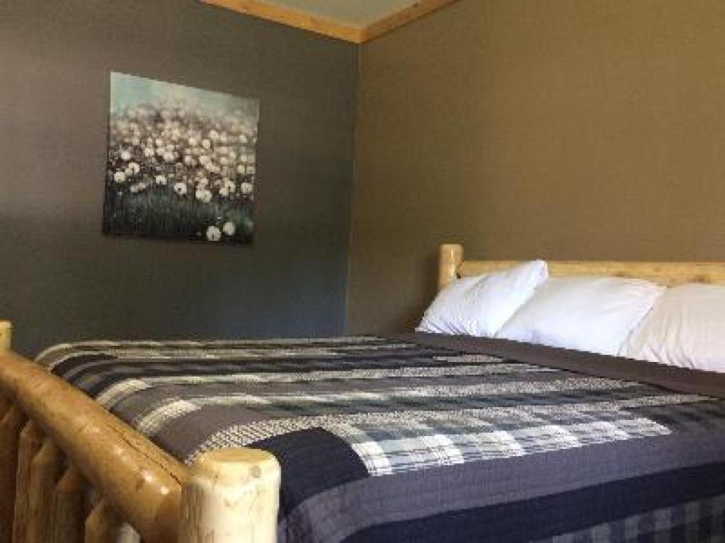 Lewistown Big Horse Inn And Suites מראה חיצוני תמונה