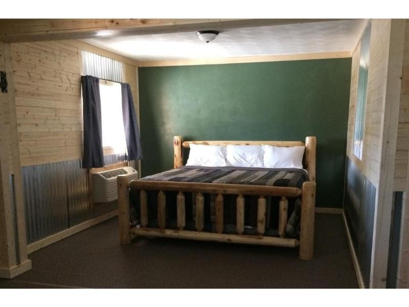 Lewistown Big Horse Inn And Suites חדר תמונה