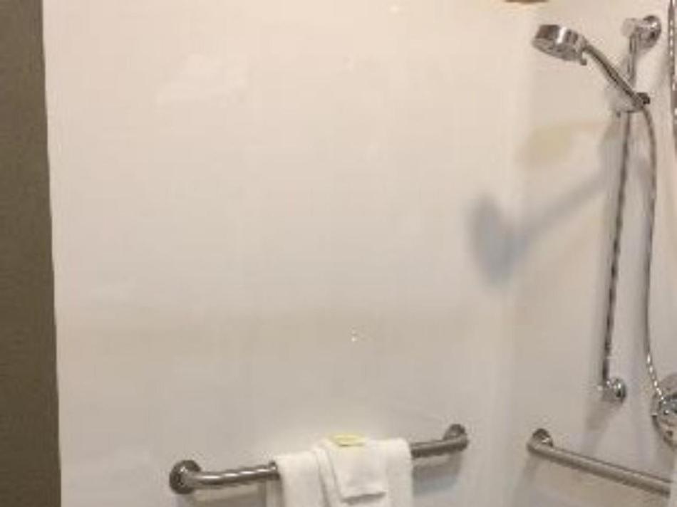 Lewistown Big Horse Inn And Suites חדר תמונה